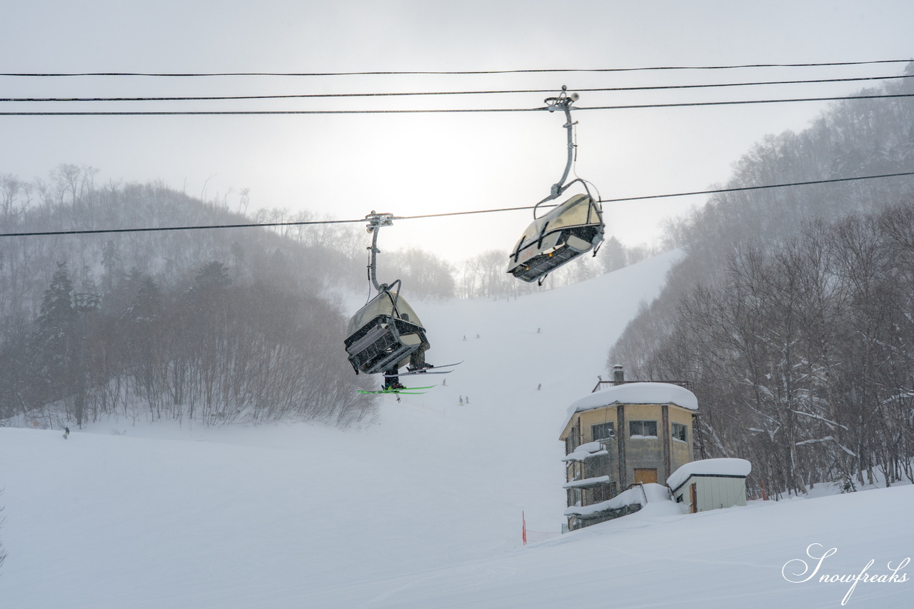 2026【4FRNT GUERRILLA RIDE EVENT】｜アメリカからやってきたゲストライダーたちが、サッポロテイネを滑る、飛ぶ！！